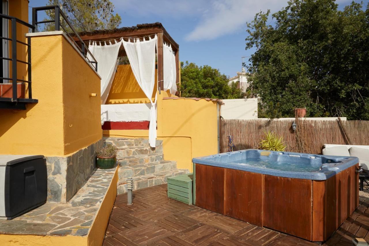 Amazing Vila Close To Sitges, Jacuzzi, Swimming Pool & Exellent Views Olivella Luaran gambar